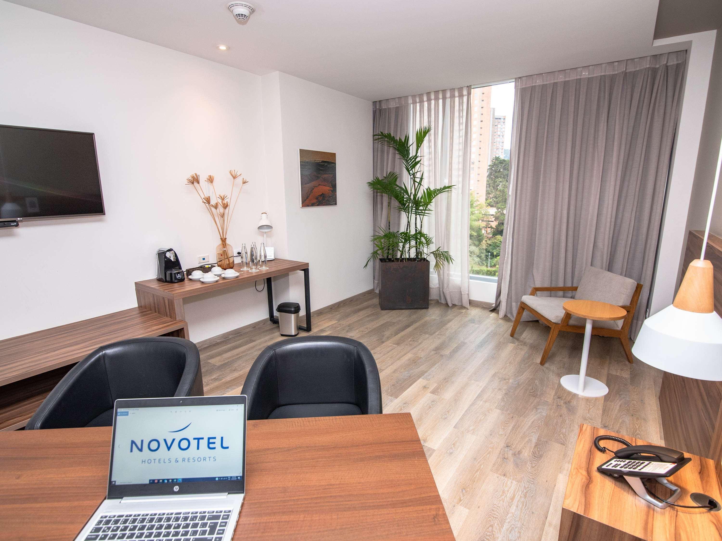 Novotel Medellín El Tesoro Exterior foto Suite